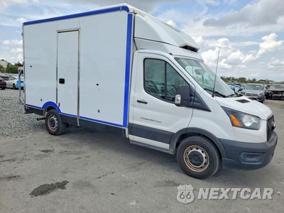 Czwarte zdjęcie samochodu z boku: 2021 FORD TRANSIT DELIVERY TRUCK VIN:1FDBW5Z84MKA79949 - miniatura