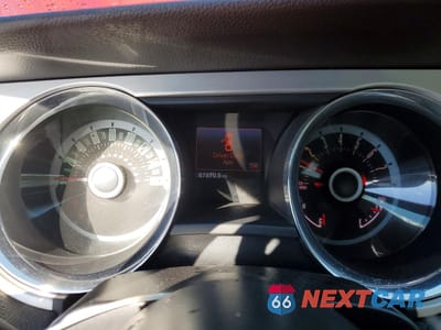 Zdjęcie 9 z 13 samochodu: 2013 FORD MUSTANG VIN:1ZVBP8AM9D5266174 - miniatura