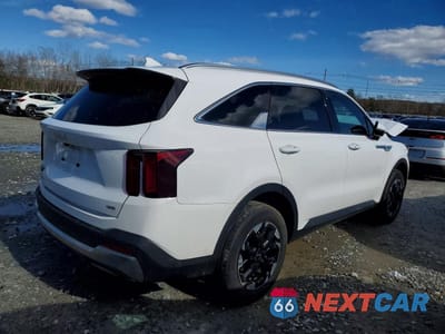 Trzecie zdjęcie samochodu z tyłu: 2025 KIA SORENTO S VIN:5XYRLDJC6SG317437 - miniatura