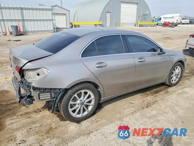 Trzecie zdjęcie samochodu z tyłu: 2021 MERCEDES-BENZ A 220 4MATIC VIN:W1K3G4FB8MJ263609 - miniatura