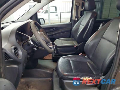 Zdjęcie 7 z 13 samochodu: 2017 MERCEDES-BENZ METRIS VIN:WD4PG2EE4H3266146 - miniatura
