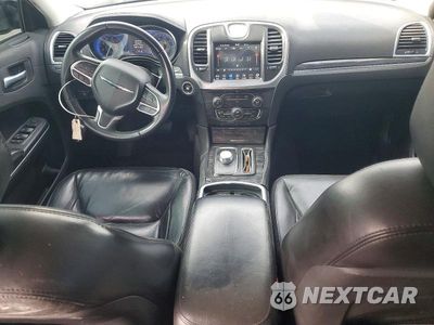 Zdjęcie 8 z 12 samochodu: 2018 CHRYSLER 300 TOURING VIN:2C3CCARG1JH314333 - miniatura