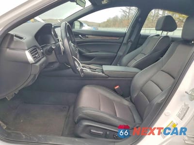 Zdjęcie 7 z 12 samochodu: 2020 HONDA ACCORD SPORT VIN:1HGCV1F36LA155089 - miniatura