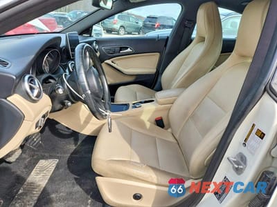 Zdjęcie 7 z 12 samochodu: 2015 MERCEDES-BENZ CLA 250 4MATIC VIN:WDDSJ4GB6FN246430 - miniatura