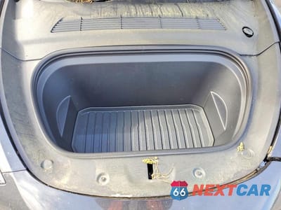 Zdjęcie 11 z 12 samochodu: 2024 TESLA MODEL Y VIN:7SAYGDEDXRF207384 - miniatura