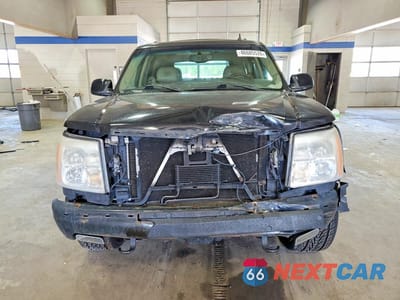 Piąte zdjęcie samochodu w środku: 2006 CADILLAC ESCALADE LUXURY VIN:1GYEK63N96R146731 - miniatura