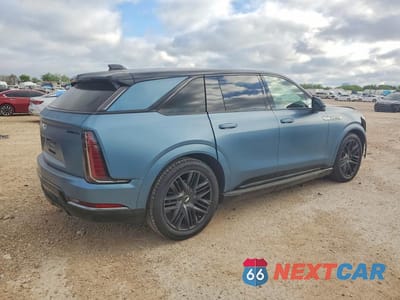 Trzecie zdjęcie samochodu z tyłu: 2025 CADILLAC ESCALADE IQ SPORT-1 VIN:1GYTEEKL8SU108083 - miniatura