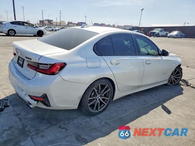 Trzecie zdjęcie samochodu z tyłu: 2019 BMW 330I VIN:WBA5R1C51KAJ99644 - miniatura