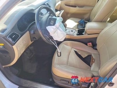 Zdjęcie 7 z 13 samochodu: 2012 HYUNDAI GENESIS 3.8L V6 VIN:KMHGC4DD9CU204413 - miniatura