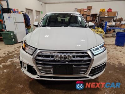 Piąte zdjęcie samochodu w środku: 2018 AUDI Q5 PRESTIGE VIN:WA1CNAFY0J2222913 - miniatura