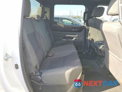 Zdjęcie 10 z 12 samochodu: 2025 TOYOTA TUNDRA SR5 VIN:5TFLA5DB3SX266531 - miniatura