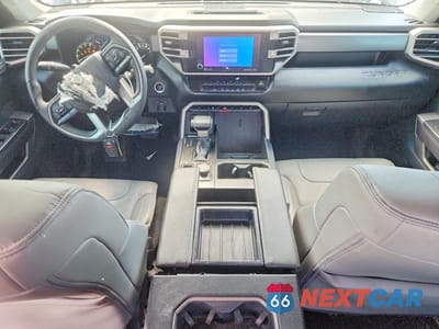 Zdjęcie 8 z 11 samochodu: 2024 TOYOTA TUNDRA DOUBLE CAB SR VIN:5TFLA5DA9RX177953 - miniatura