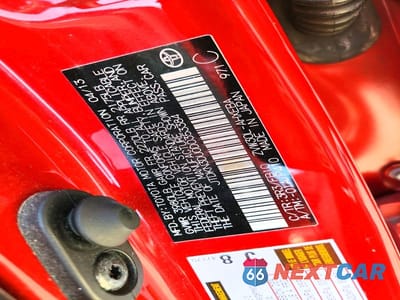 Zdjęcie 12 z 12 samochodu: 2013 TOYOTA PRIUS TWO VIN:JTDKN3DU0D0353384 - miniatura
