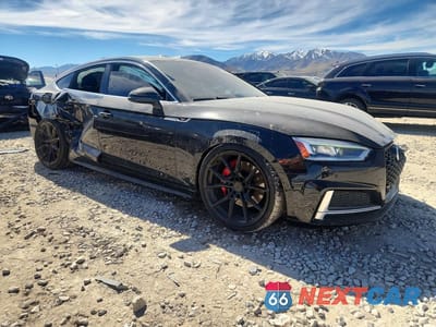 Czwarte zdjęcie samochodu z boku: 2018 AUDI S5 PREMIUM PLUS VIN:WAUB4CF56JA029934 - miniatura