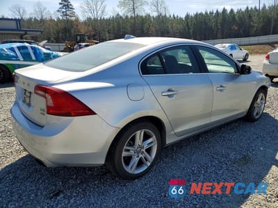 Trzecie zdjęcie samochodu z tyłu: 2015 VOLVO S60 PLATINUM VIN:YV1612TM0F1343664 - miniatura