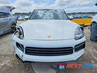 Piąte zdjęcie samochodu w środku: 2022 PORSCHE CAYENNE VIN:WP1AA2AY6NDA06210 - miniatura