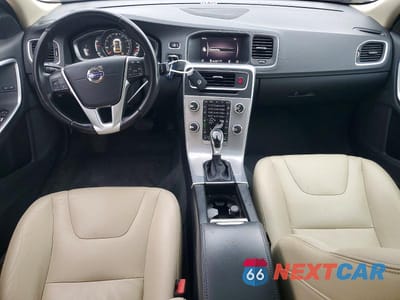 Zdjęcie 8 z 13 samochodu: 2017 VOLVO S60 PREMIER VIN:LYV402HK8HB150522 - miniatura