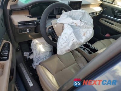 Zdjęcie 8 z 12 samochodu: 2022 LINCOLN CORSAIR GRAND TOURING VIN:5LMTJ5DZ0NUL11811 - miniatura