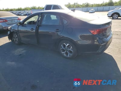 Drugie zdjęcie samochodu z przodu: 2019 KIA FORTE LXS VIN:3KPF24AD5KE093346 - miniatura
