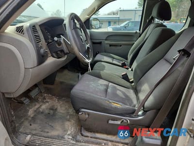 Zdjęcie 7 z 11 samochodu: 2011 GMC SIERRA C1500 VIN:1GTR1TEX7BZ389133 - miniatura