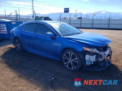 Czwarte zdjęcie samochodu z boku: 2018 TOYOTA CAMRY SE VIN:4T1B11HK5JU131139 - miniatura