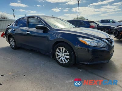 Czwarte zdjęcie samochodu z boku: 2017 NISSAN ALTIMA 2.5 S VIN:1N4AL3APXHC288344 - miniatura