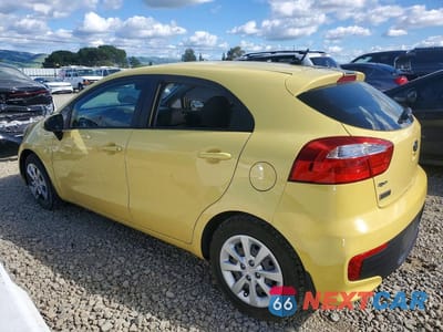 Drugie zdjęcie samochodu z przodu: 2016 KIA RIO 5-DOOR LX VIN:KNADM5A37G6647124 - miniatura