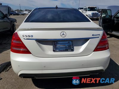 Zdjęcie 6 z 11 samochodu: 2013 MERCEDES-BENZ S 550 4MATIC VIN:WDDNG9EB2DA516396 - miniatura