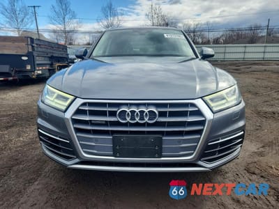 Piąte zdjęcie samochodu w środku: 2019 AUDI Q5 PREMIUM PLUS VIN:WA1BNAFY5K2034014 - miniatura