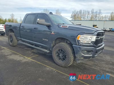Czwarte zdjęcie samochodu z boku: 2020 RAM 2500 BIG HORN VIN:3C6UR5DL7LG207548 - miniatura