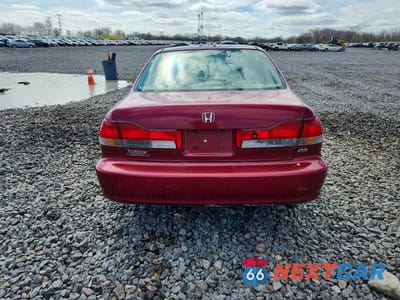 Zdjęcie 6 z 11 samochodu: 2001 HONDA ACCORD EX VIN:1HGCG16521A052227 - miniatura