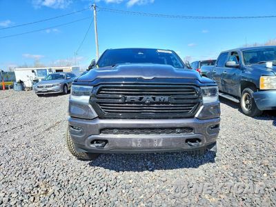 Piąte zdjęcie samochodu w środku: 2022 RAM 1500 LARAMIE VIN:1C6SRFJM3NN371691 - miniatura