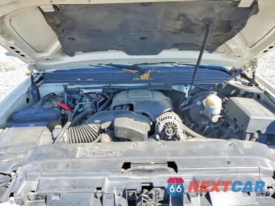 Zdjęcie 12 z 13 samochodu: 2009 GMC YUKON DENALI VIN:1GKFC03209R247806 - miniatura