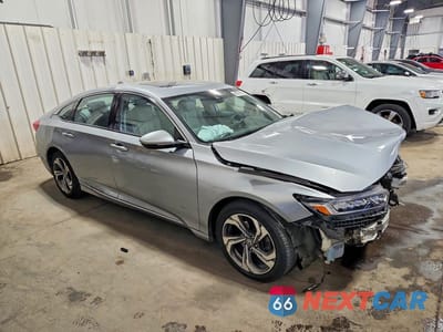 Czwarte zdjęcie samochodu z boku: 2018 HONDA ACCORD EXL VIN:1HGCV1F65JA074978 - miniatura