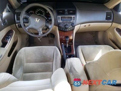 Zdjęcie 8 z 12 samochodu: 2006 HONDA ACCORD EX VIN:1HGCM56736A030049 - miniatura