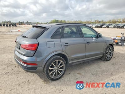 Trzecie zdjęcie samochodu z tyłu: 2017 AUDI Q3 PRESTIGE VIN:WA1GCCFSXHR002873 - miniatura