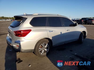 Trzecie zdjęcie samochodu z tyłu: 2019 NISSAN PATHFINDER SV VIN:5N1DR2MM7KC637688 - miniatura