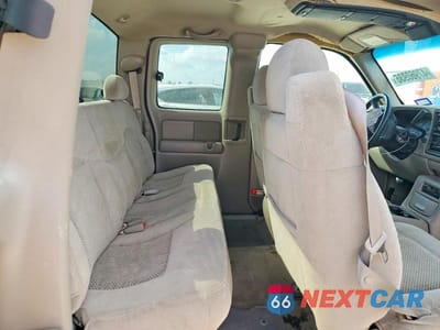 Zdjęcie 11 z 12 samochodu: 2001 CHEVROLET SILVERADO C2500 HEAVY DUTY VIN:1GCHC29U61E304756 - miniatura