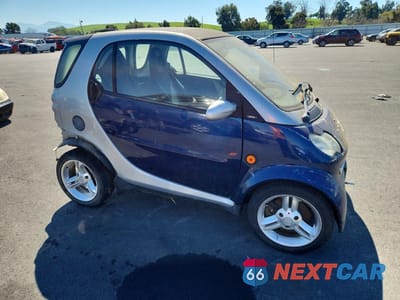 Czwarte zdjęcie samochodu z boku: 2006 SMART FORTWO VIN:WMEAJ00F06J299063 - miniatura