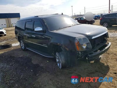Czwarte zdjęcie samochodu z boku: 2013 GMC YUKON XL DENALI VIN:1GKS2MEF8DR182219 - miniatura