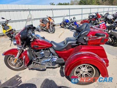Trzecie zdjęcie samochodu z tyłu: 2013 HARLEY-DAVIDSON FLHTCUTG TRI GLIDE ULTRA CLASSIC VIN:1HD1MAM11DB853937 - miniatura
