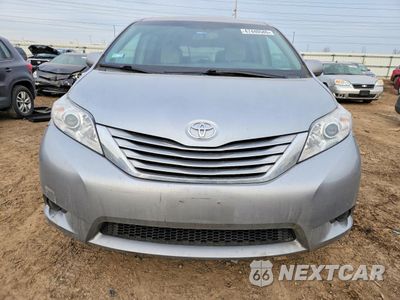Piąte zdjęcie samochodu w środku: 2015 TOYOTA SIENNA LE 8-PASSENGER VIN:5TDKK3DC3FS674058 - miniatura