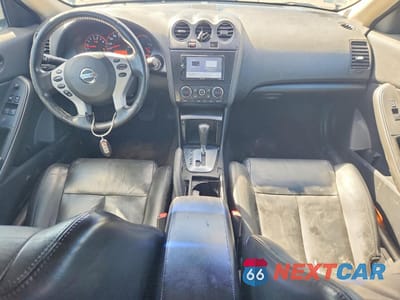 Zdjęcie 8 z 12 samochodu: 2008 NISSAN ALTIMA 3.5 SE VIN:1N4BL24E88C128147 - miniatura