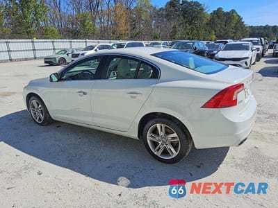 Drugie zdjęcie samochodu z przodu: 2014 VOLVO S60 T5 VIN:YV1612FS0E2277426 - miniatura