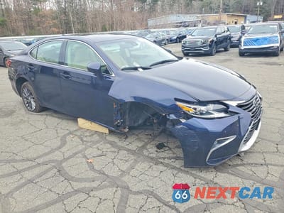 Czwarte zdjęcie samochodu z boku: 2018 LEXUS ES 350 BASE VIN:58ABK1GG1JU107844 - miniatura