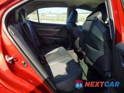 Zdjęcie 10 z 12 samochodu: 2022 TOYOTA CAMRY SE VIN:4T1G11AK5NU015560 - miniatura
