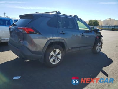 Trzecie zdjęcie samochodu z tyłu: 2020 TOYOTA RAV4 HYBRID XLE VIN:JTMR6RFV6LD005715 - miniatura