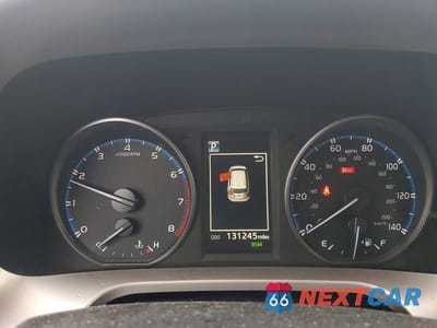 Zdjęcie 9 z 13 samochodu: 2018 TOYOTA RAV4 XLE VIN:JTMRFREV2JJ217513 - miniatura
