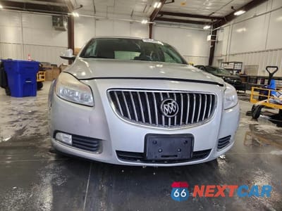 Piąte zdjęcie samochodu w środku: 2011 BUICK REGAL VIN:2G4GN5EC0B9175885 - miniatura