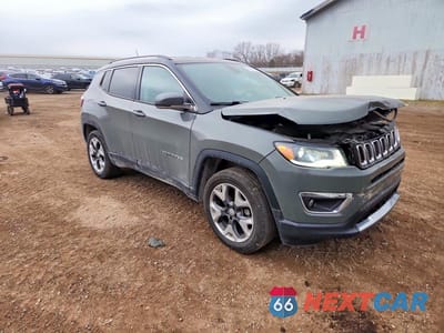 Czwarte zdjęcie samochodu z boku: 2020 JEEP COMPASS LIMITED VIN:3C4NJDCB3LT110538 - miniatura